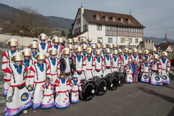 Space Burgis Gruppenbild Guggen-Kostüm Space / Astronaut